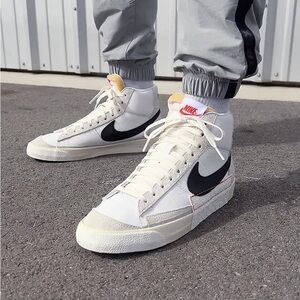 Nike Blazer Mid 77 Vintage Sneakers Black White Size 13 Men High Top